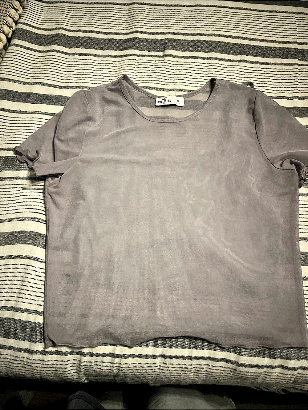 Hollister Short Sleeve Mesh Tee in Lavender